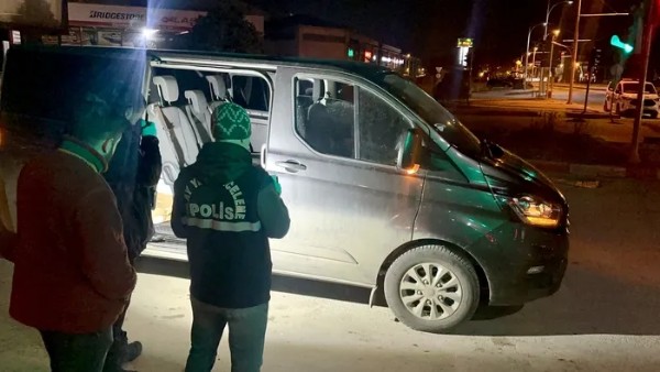 Malatya'da Sokak Ortasında Dehşet! Bıçaklarla Birbirlerine Girdiler